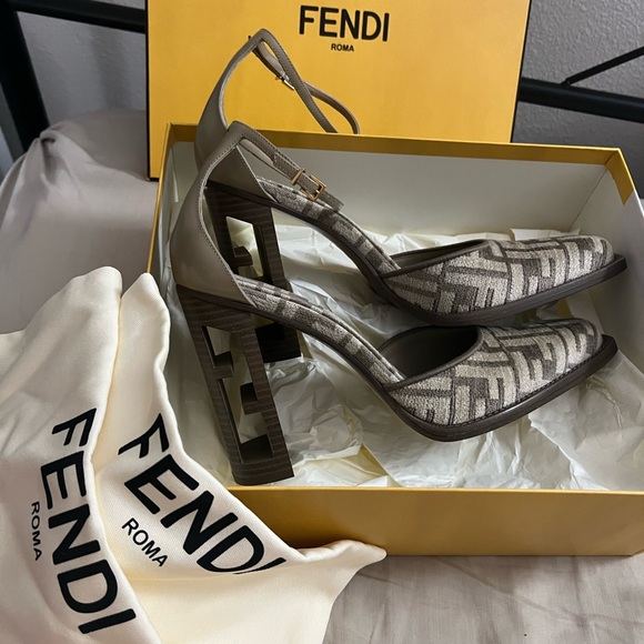 NEW in box. Fendi FF logo jacquard sandal heels - Picture 6 of 16